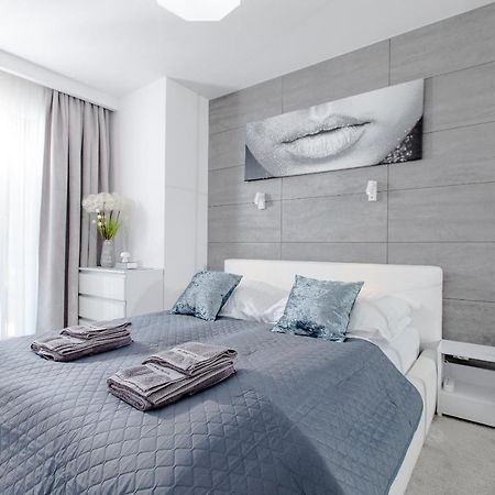 Apartament Linia Komfortu Gardenia Dziwnow Z Widokiem Na Morze Epapartamenty Buitenkant foto