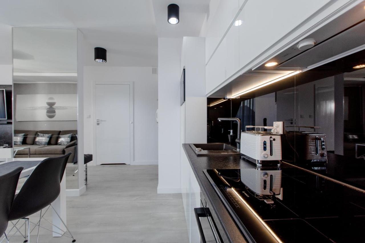 Apartament Linia Komfortu Gardenia Dziwnow Z Widokiem Na Morze Epapartamenty Buitenkant foto