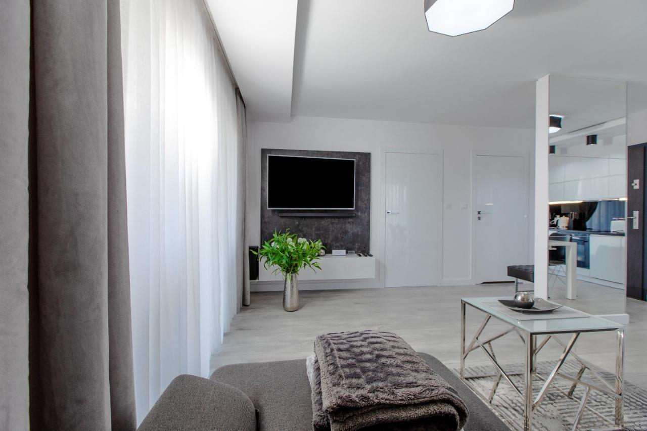 Apartament Linia Komfortu Gardenia Dziwnow Z Widokiem Na Morze Epapartamenty Buitenkant foto