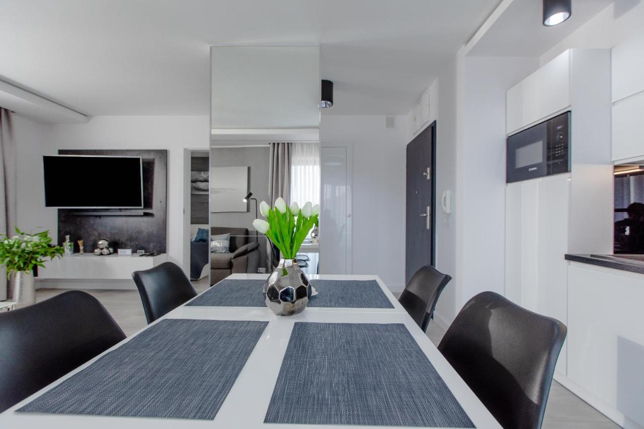Apartament Linia Komfortu Gardenia Dziwnow Z Widokiem Na Morze Epapartamenty Buitenkant foto