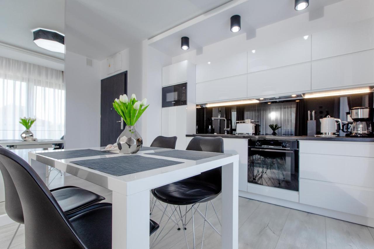 Apartament Linia Komfortu Gardenia Dziwnow Z Widokiem Na Morze Epapartamenty Buitenkant foto