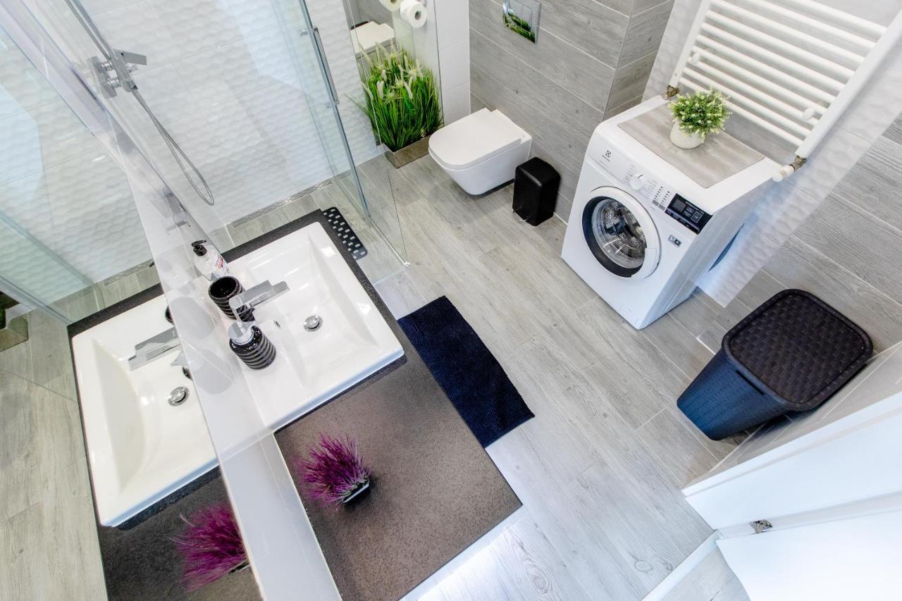 Apartament Linia Komfortu Gardenia Dziwnow Z Widokiem Na Morze Epapartamenty Buitenkant foto